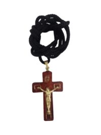 Cruz Laqueada 25x41mm com Cristo Rogai por Nos no Cordao Cr05